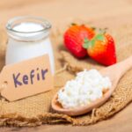 kefir smoothies with strawberries